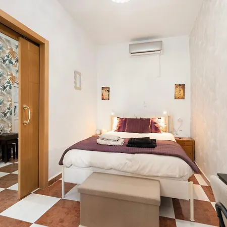Altamira 6 * Málaga
